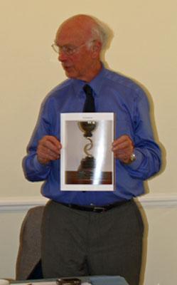 Barrie_with_photograph.jpg