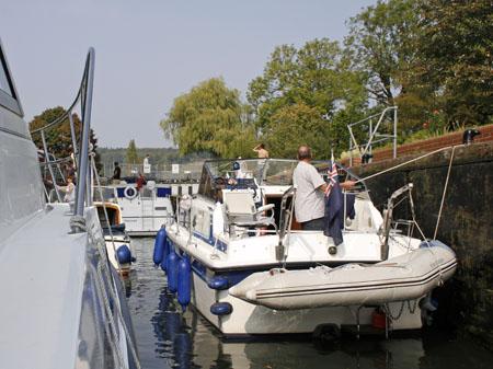 Caversham_Lock.jpg
