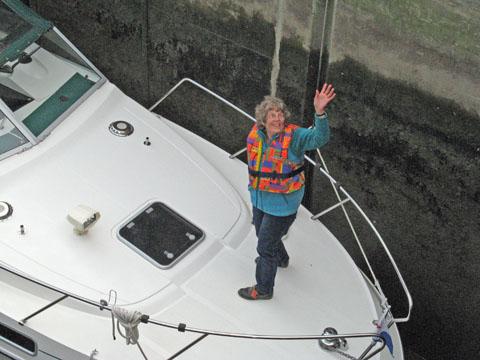 Gillian_on_the_foredeck.jpg
