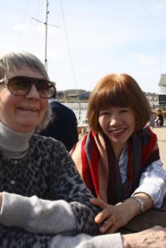 Glenys_and_Wann.jpg